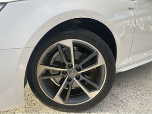 Audi A4 2.0 TDI clean d 150CV S line edition  - Foto 2