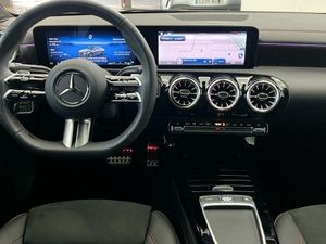 Mercedes CLA 220 d Coupé  - Foto 2