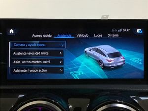 Mercedes CLA 200 D DCT Shooting Brake  - Foto 2