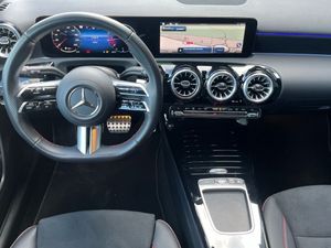 Mercedes Clase A 200 d AMG Line (EURO 6e)  - Foto 2