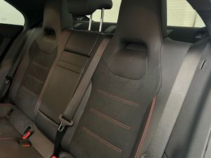 Mercedes CLA 220 d Coupé  - Foto 2