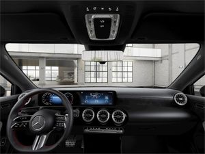 Mercedes Clase A 180 Sedán  - Foto 2