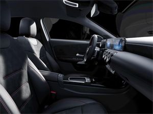 Mercedes Clase A 180 Sedán  - Foto 2