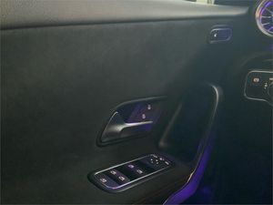 Mercedes Clase A 200 d Sedán  - Foto 2