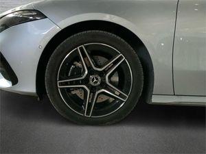 Mercedes Clase A 250 e con tecnología híbrida EQ Sedán  - Foto 2
