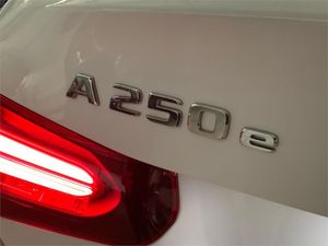 Mercedes Clase A 250 e Sedán  - Foto 2