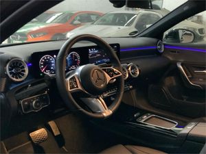 Mercedes Clase A 250 e Sedán  - Foto 2