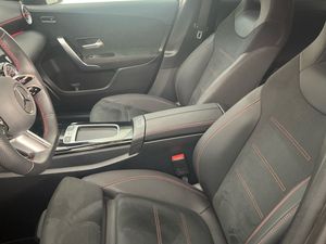 Mercedes Clase A 200 d Compacto  - Foto 2