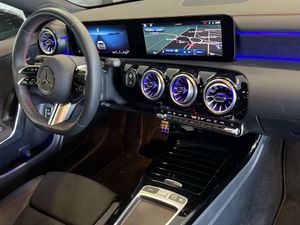 Mercedes CLA 200 d Shooting Brake  - Foto 2