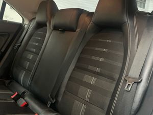 Mercedes CLA 200 CDI / d Urban  - Foto 2