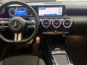 Mercedes CLA 220 d AMG Line  - Foto 2