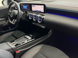 Mercedes CLA 220 d AMG Line  - Foto 2