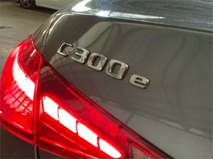 Mercedes Clase C 300 e tec. híb. EQ Berlina  - Foto 2