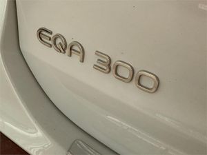 Mercedes EQA EQA 300 4MATIC  - Foto 2