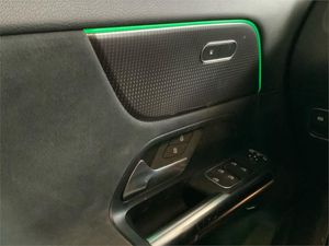 Mercedes EQA EQA 300 4MATIC  - Foto 2