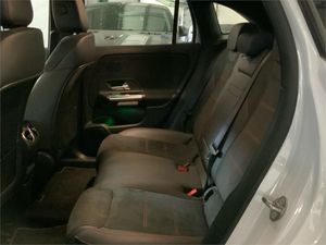 Mercedes EQA EQA 300 4MATIC  - Foto 2