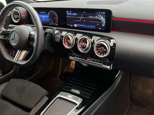 Mercedes Clase A 250 e Berlina  - Foto 2