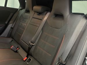 Mercedes CLA 220 d Shooting Brake  - Foto 2