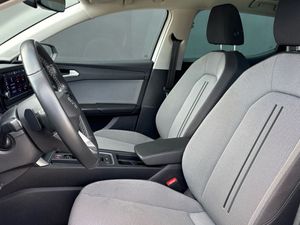 Seat Leon Leon Style XL (EURO 6d) 2022  - Foto 2