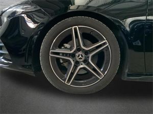 Mercedes Clase A Sedán A 180  - Foto 2