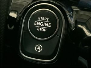 Mercedes Clase A Sedán A 180  - Foto 2