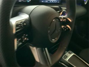 Mercedes Clase A 180 Sedán  - Foto 2