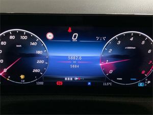 Mercedes Clase A 180 Sedán  - Foto 2