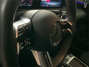 Mercedes Clase A 180 Sedán  - Foto 2