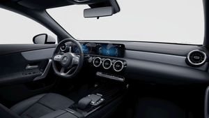 Mercedes CLA 180 AMG Line (EURO 6d)  - Foto 2