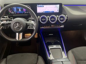 Mercedes GLA 200 d  - Foto 2