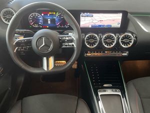 Mercedes GLA 200 d  - Foto 2