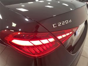 Mercedes Clase C 220 d 4MATIC Berlina  - Foto 2