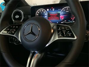 Mercedes Clase A 180 Sedán  - Foto 2