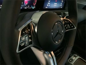 Mercedes Clase A 180 Sedán  - Foto 2