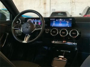 Mercedes Clase A 180 Sedán  - Foto 2