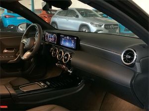 Mercedes Clase A 180 Sedán  - Foto 2