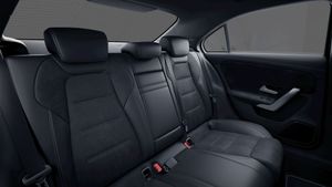 Mercedes Clase A Sedán A 200 d  - Foto 2