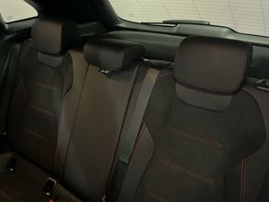 Mercedes GLA 200 d AMG Line (EURO 6d)  - Foto 2