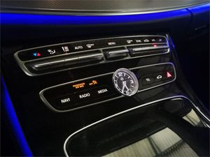 Mercedes Clase E 220 BlueTEC Avantgarde Plus  - Foto 2