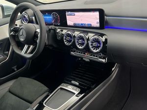 Mercedes Clase A 200 d  - Foto 2