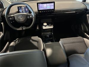 MG MG4 64kWh Luxury  - Foto 2
