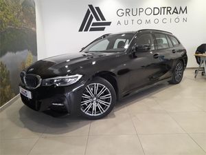 BMW Serie 3 320d Auto.Touring  - Foto 2