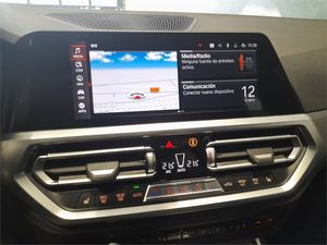 BMW Serie 3 320d Auto.Touring  - Foto 2