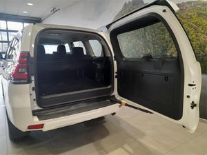 Toyota Land Cruiser 2.8 D-4D NX  - Foto 2