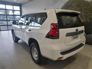 Toyota Land Cruiser 2.8 D-4D NX  - Foto 2