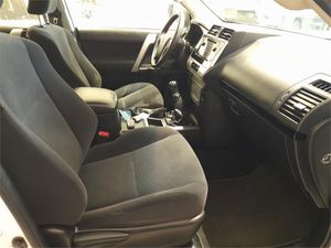 Toyota Land Cruiser 2.8 D-4D NX  - Foto 2