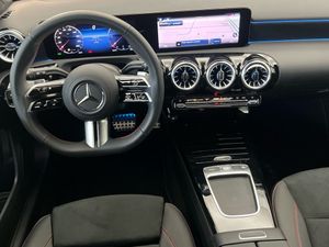 Mercedes Clase A 200 d Compacto  - Foto 2