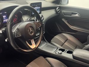 Mercedes CLA 200 CDI / d Urban  - Foto 2