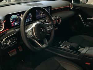 Mercedes Clase A Sedán A 180  - Foto 2