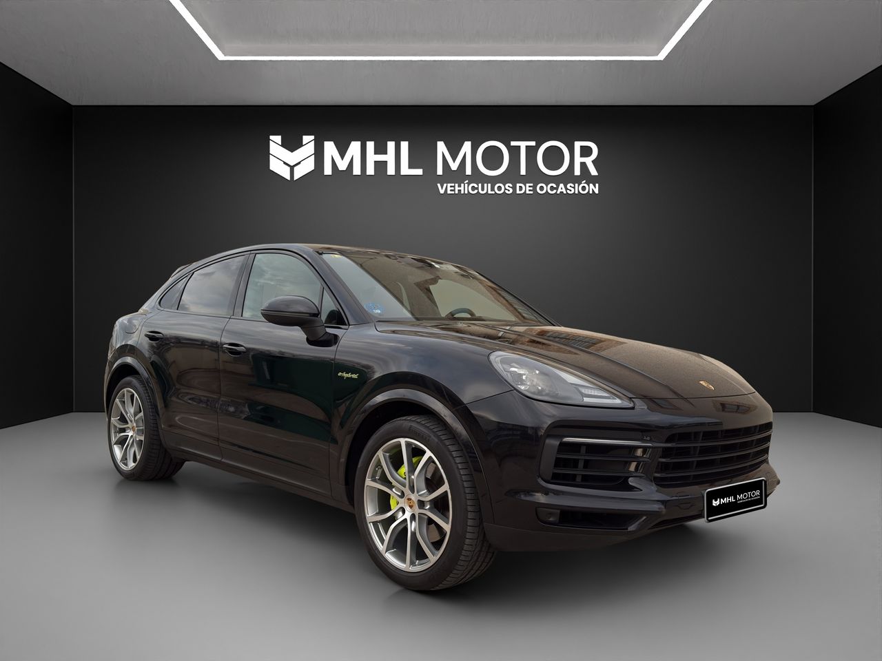 Porsche Cayenne E-HYBRID   - Foto 1